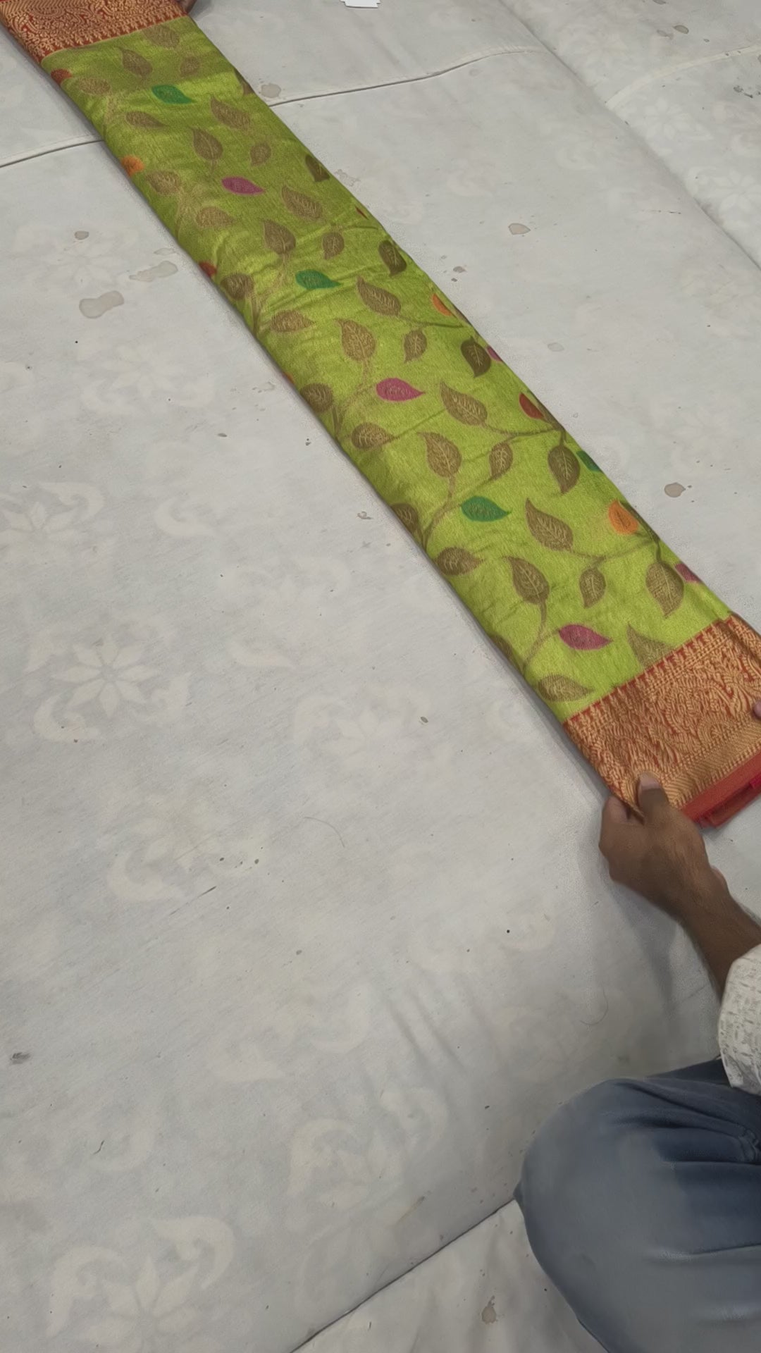 Light Green And Maroon Kanchipuram Silk Saree For women With Unstitched Blouse